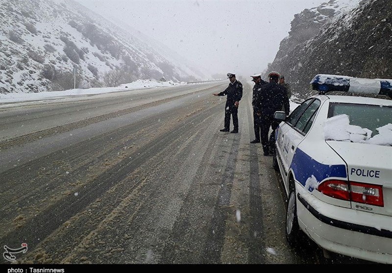 کردستان|بارش برف در &quot;گردنه‌ تته&quot;؛ رانندگان زنجیر چرخ به‌همراه داشته باشند