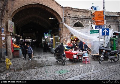 ورودی بازارچه معیر در محله سنگلج در میدان شاپور تهران