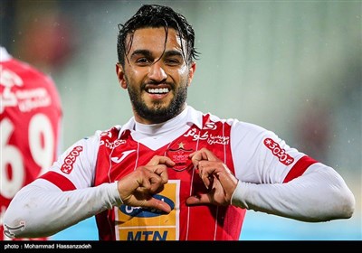 دیدار تیم‌های فوتبال پرسپولیس و استقلال خوزستان