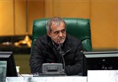 پزشکیان: تضعیف مجلس از سوی نمایندگان کار درستی نیست