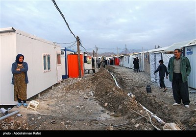 Iran's Quake-Hit Areas Still Grappling with Problems 100 Days after Quake