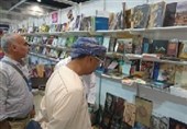 بازدید وزیر اعلام عمان از غرفه‌های ایران در نمایشگاه کتاب مسقط