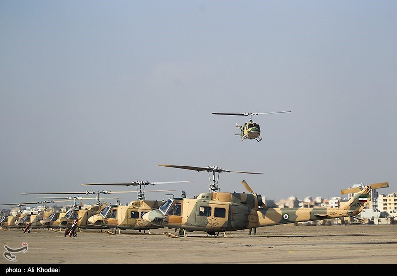 Iran Army Choppers Perform Night Reconnaissance Mission in Drill