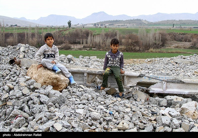 کرمانشاه| ستادهای بازسازی مناطق زلزله‌زده در ایام نوروز فعال هستند