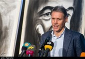 مارکو فن باستن بازیکن اسبق تیم ملی هلند در جمع مدیران و پیشکسوتان فوتبال ایران
