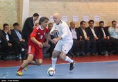 جانی اینفانتینو رئیس فیفا و وحید شمسایی فوتسالیست اسبق تیم ملی ایران در بازی دوستانه فوتسال 
