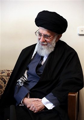 بالصور.. قائد الثورة الإسلامیة یستقبل وزیر الاوقاف السوری والوفد المرافق له