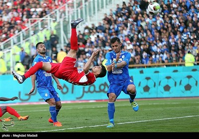 Tehran Derby: Esteghlal Beats Persepolis