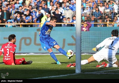 Tehran Derby: Esteghlal Beats Persepolis