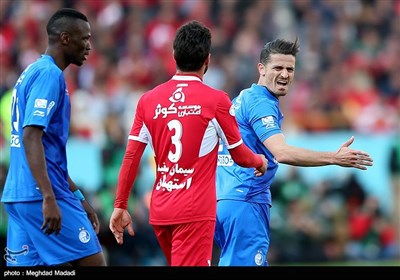 Tehran Derby: Esteghlal Beats Persepolis