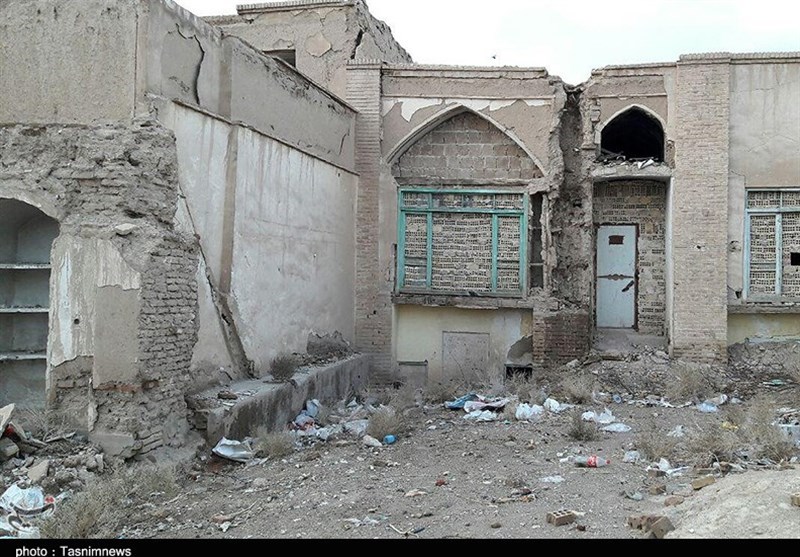 تخریب بافت تاریخی یزد با ضایعات/ استقرار ضایعات‌فروشان در بخش‌هایی از بافت تاریخی