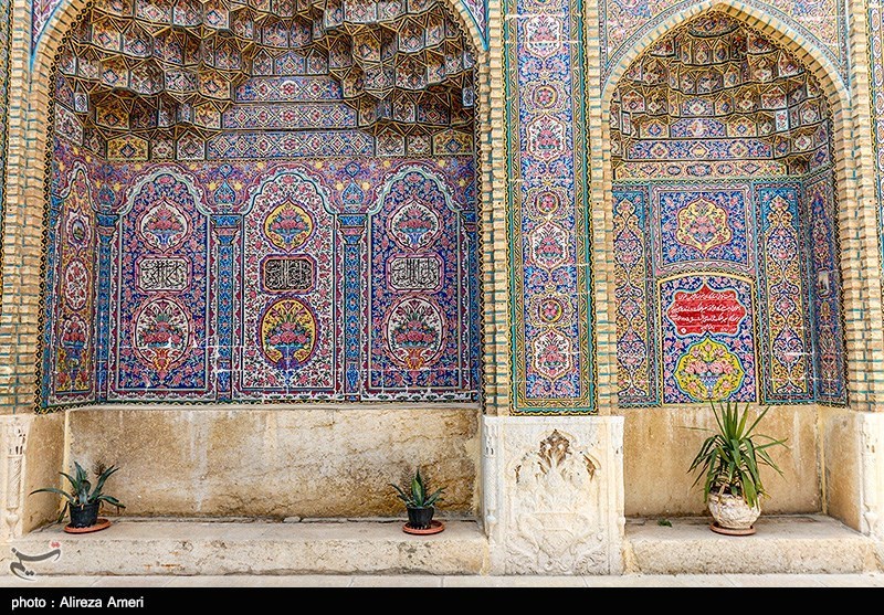 The Nasir Al-Mulk Mosque: A Traditional Mosque in Shiraz