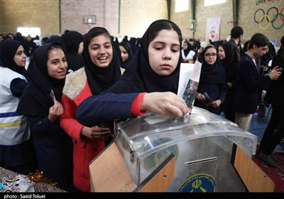 تهران| زنگ نیکوکاری در مدارس شهرری به صدا درمی‌آید