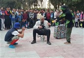 فارس|« شب جشن تولد» پایانی بر جشنواره استانی تئاتر خیابانی فارس