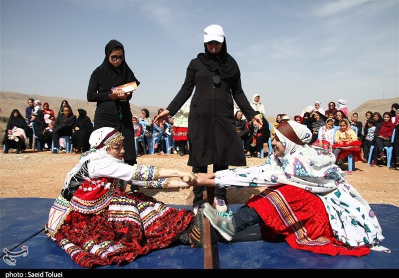 خراسان شمالی| جشنواره بازی‌های بومی با لباس‌های محلی برگزار شد+تصاویر