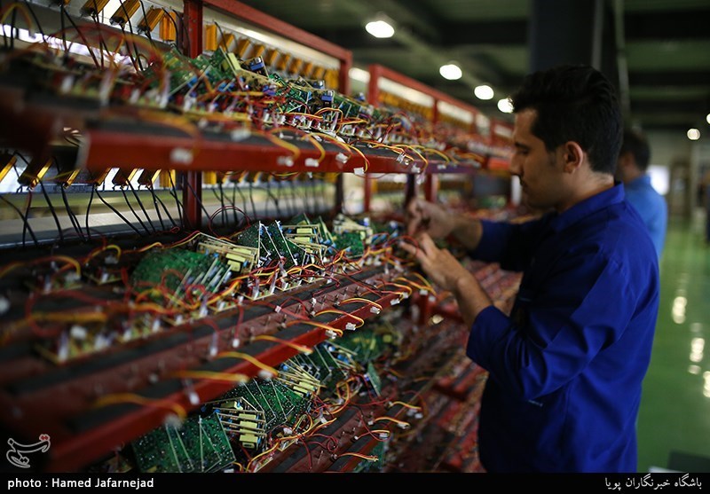 آذربایجان غربی| ایران در جمع پنج کشور دارنده تکنولوژی مونتاژ برد الکترونیک قرار گرفت