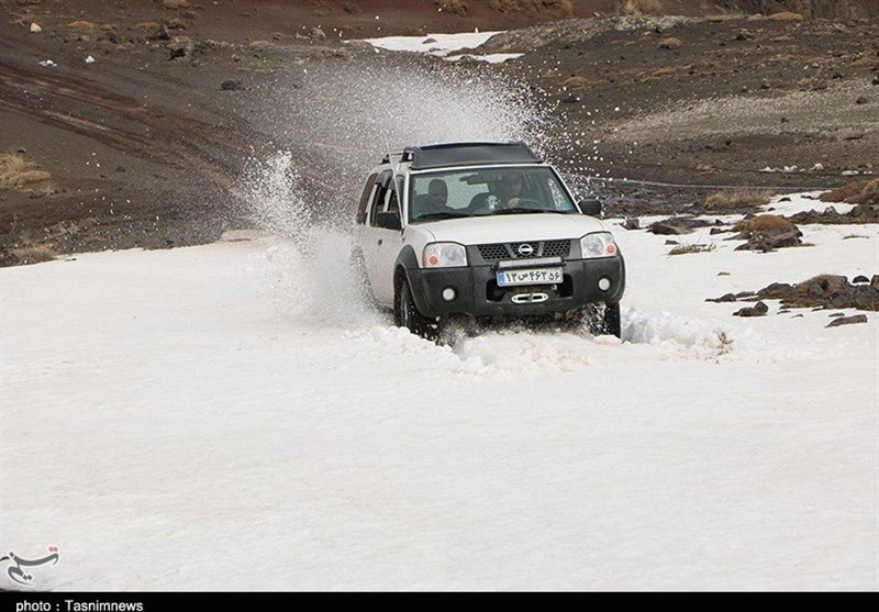 رشت|‌ بارش برف مناطقی از رودبار استان گیلان را سفیدپوش کرد