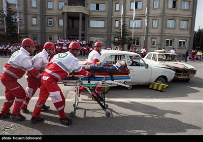 Iranian Red Crescent Holds Drill ahead of New Iranian Year