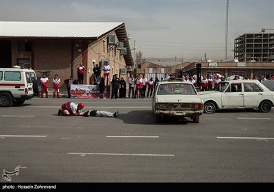 Iranian Red Crescent Holds Drill ahead of New Iranian Year