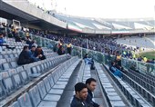 حاشیه دیدار استقلال- الریان|حضور 3 هزار نفر در ورزشگاه آزادی و تجمع در محوطه چمن بیرون آن