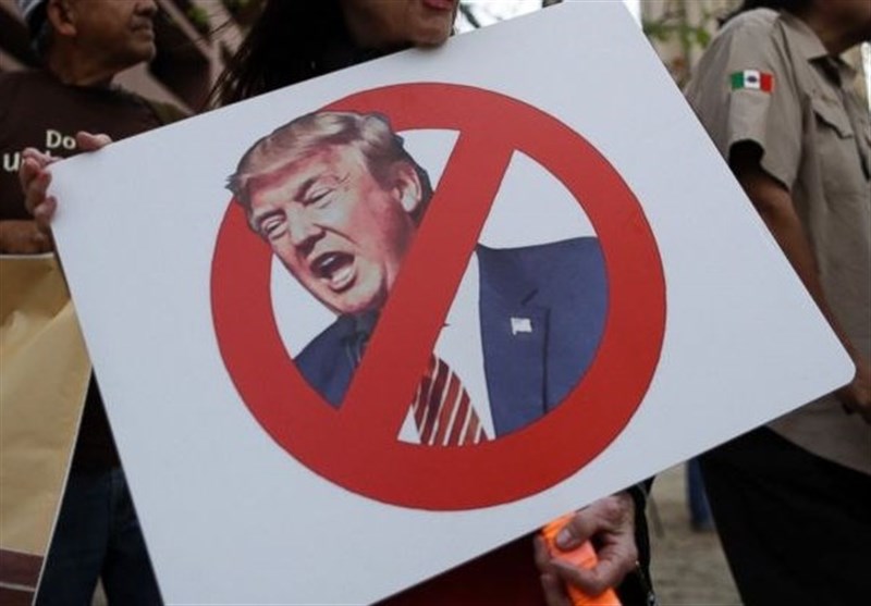Protests to Await Trump&apos;s Visit to California Border