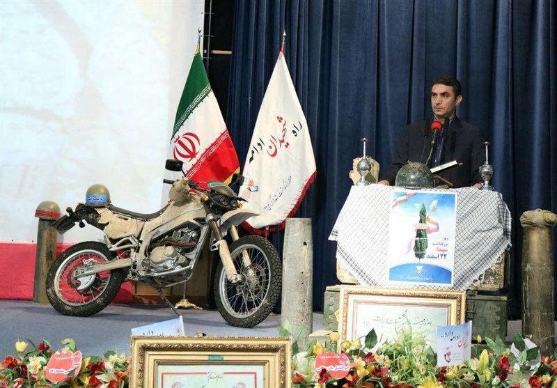 اراک| مسئولان استان مرکزی برای حل مشکلات خانواده شهدا و ایثارگران تلاش کنند