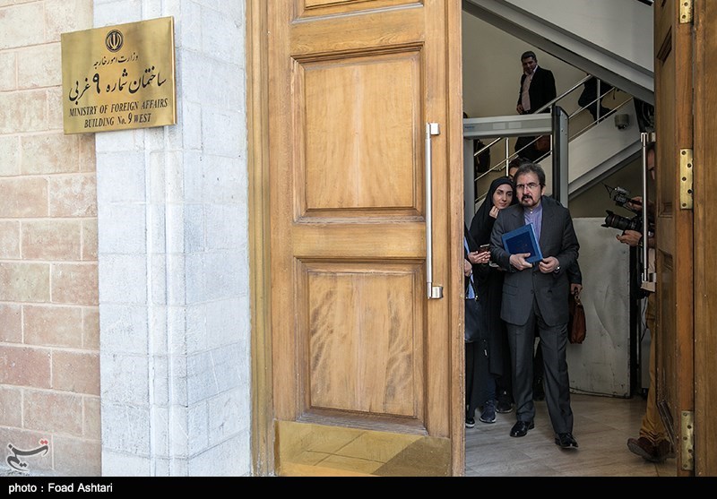 Foreign Ministry: Purported Zarif Resignation Letter Fake