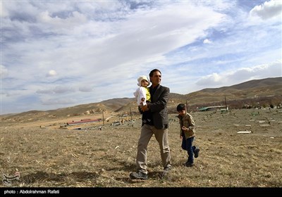 اقامه نماز باران در روستای آبشینه همدان