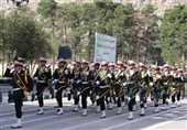 سمنان| ارتش وفاداری خود را به‌ نظام ثابت کرده است