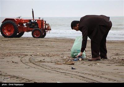 پاکسازی ساحل کلاچای در آستانه نوروز - گیلان