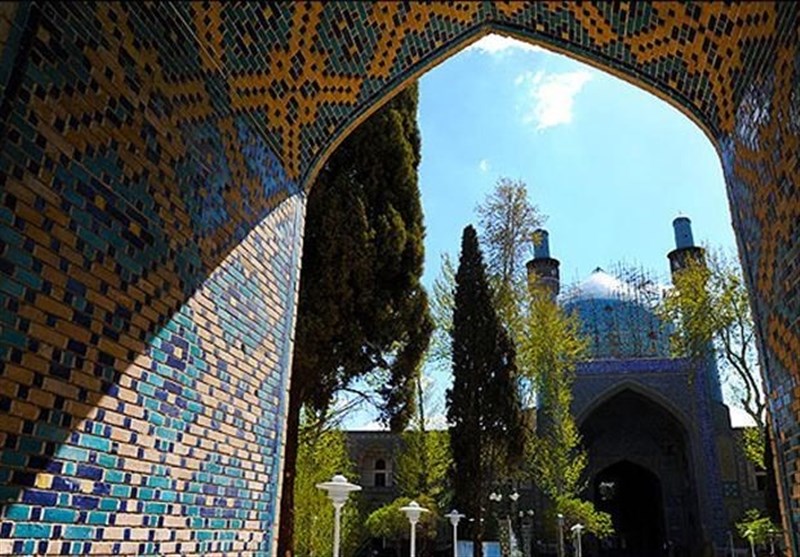 اصفهان| اجرای ویژه برنامه‌های فرهنگی در گذر چهارباغ