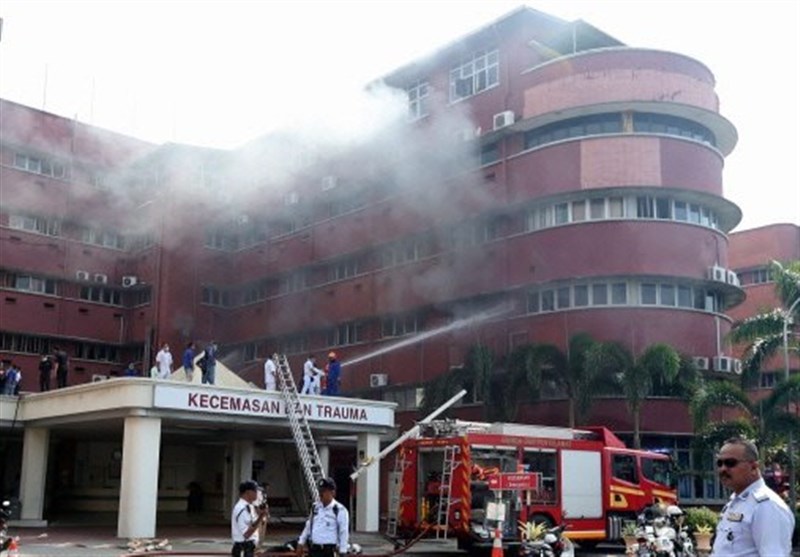 Fire Prompts Evacuation of Malaysia&apos;s Largest Public Hospital
