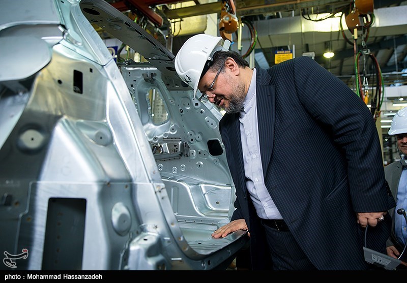 وزیر صنعت: افزایش بیش از 9.6 درصدی قیمت خودرو مجاز نیست