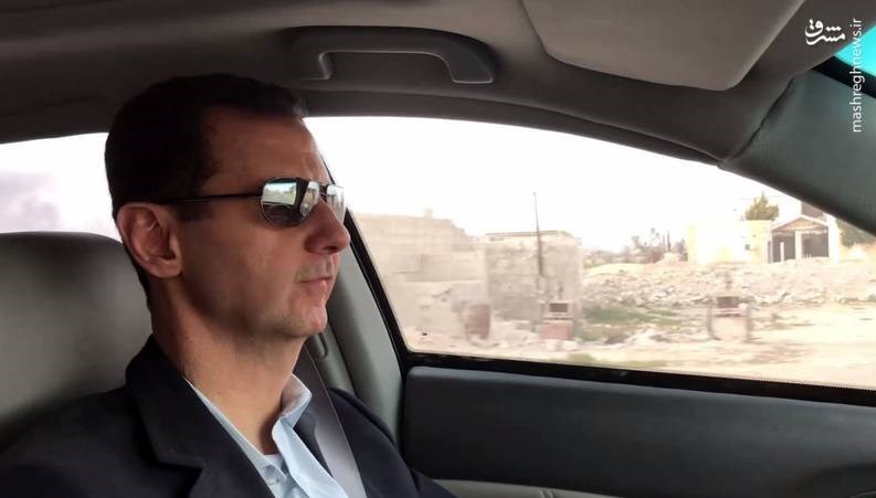 عکس| رانندگی رئیس جمهور در مناطق جنگی