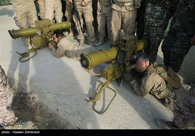 نیروهای یگان ویژه فاتحین درحال تمرین با موشک انداز ضدزره توسن(کونکورس)