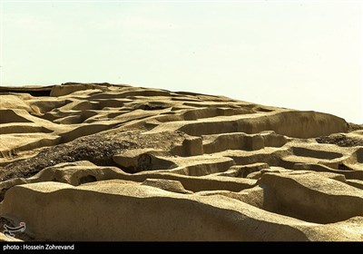 سرزمین مادری / شهر سوخته