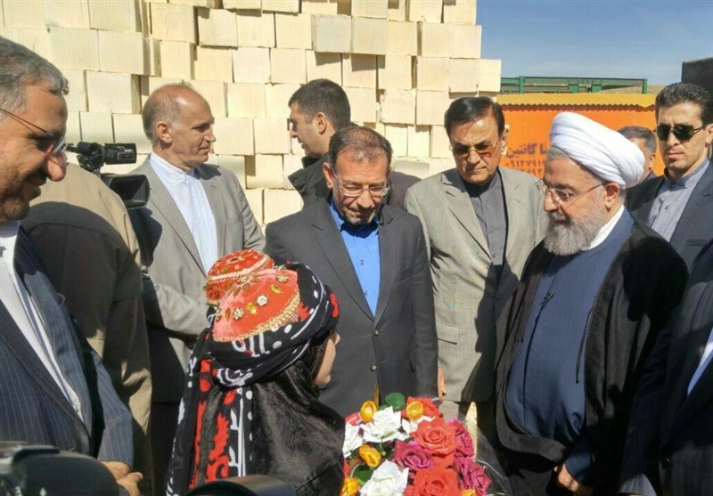 کرمانشاه| رئیس جمهور از مناطق زلزله‌زده بازدید کرد