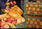 توزیع میوه دولتی در همدان مانع گران‌فروشی شد‌
