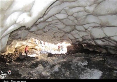  تکذیب حادثه برای ۷ گردشگر در «تونل برفی» ازنا 