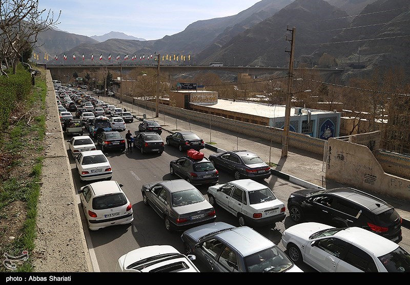 ترافیک در مسیر برگشت محورهای استان قزوین سنگین و پرحجم است