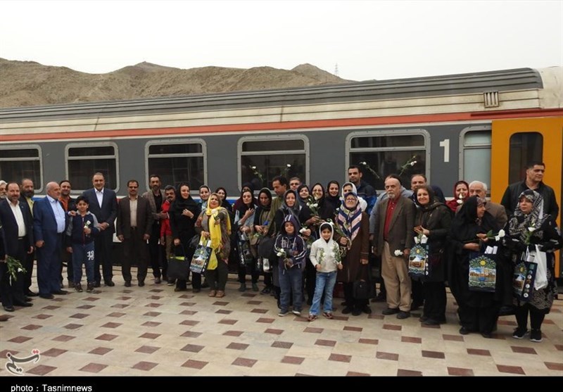 اراک| راه‌اندازی قطار گردشگری در استان مرکزی به روایت تصویر