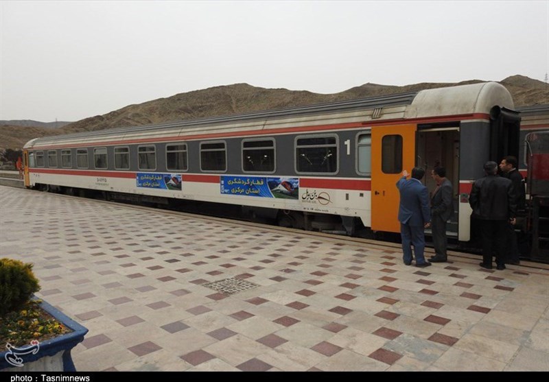 مشهد|دومین قطار گردشگران خارجی وارد راه آهن مشهد شد