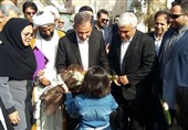 کرمان| معاون اول رئیس جمهور از بنیاد نیکوکاری سپهر در بم بازدید + تصاویر