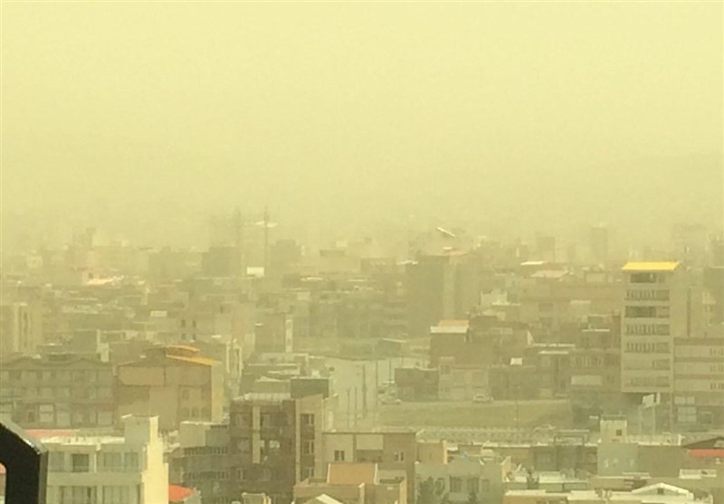 هیچ مورد بستری به علت پدیده گرد و غبار در استان هرمزگان گزارش نشده است