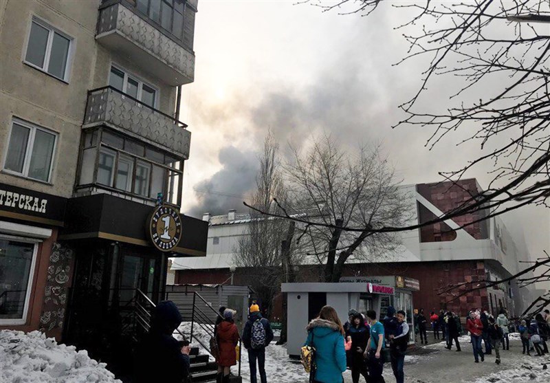55 کشته در پی آتش‌سوزی در یک مرکز خرید در روسیه + تصاویر