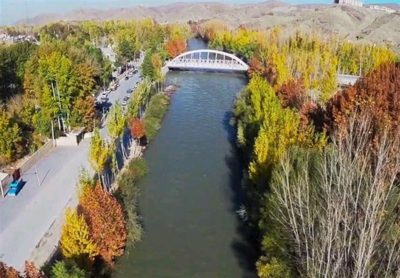 گزارش| ویلاهای گردشگری «باغبهادران» اصفهان میزبان کرونا و مسافران؛ دستورالعمل‌هایی که زیر پا گذاشته می‌شود