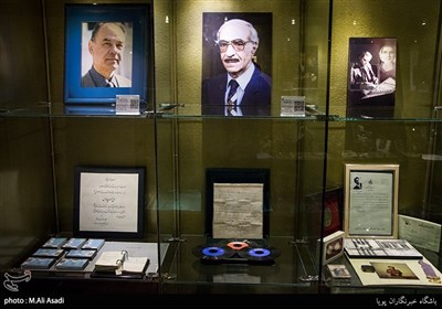 بخشی از موزه به سازها و متعلقات و آثار نوازندگان، موسیقی دانان و پژوهشگران صاحب نام در عرصه موسیفی اختصاص دارد که جایگاه حائز اهمیتی در موسیقی ایرانی داشته اند. 