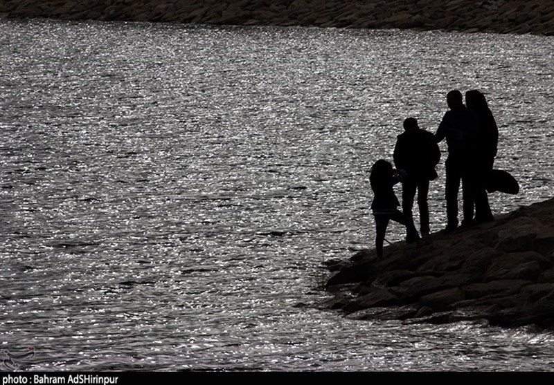 اردبیل| بازدید مسافران نوروزی از دریاچه شورابیل به روایت تصویر