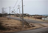 سقوط 27 اصله پایه شبکه برق در پی باد و باران در بلوچستان