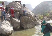 لرستان|عملیات جستجو جوان غرق‌شده در رودخانه سیمره متوقف شد